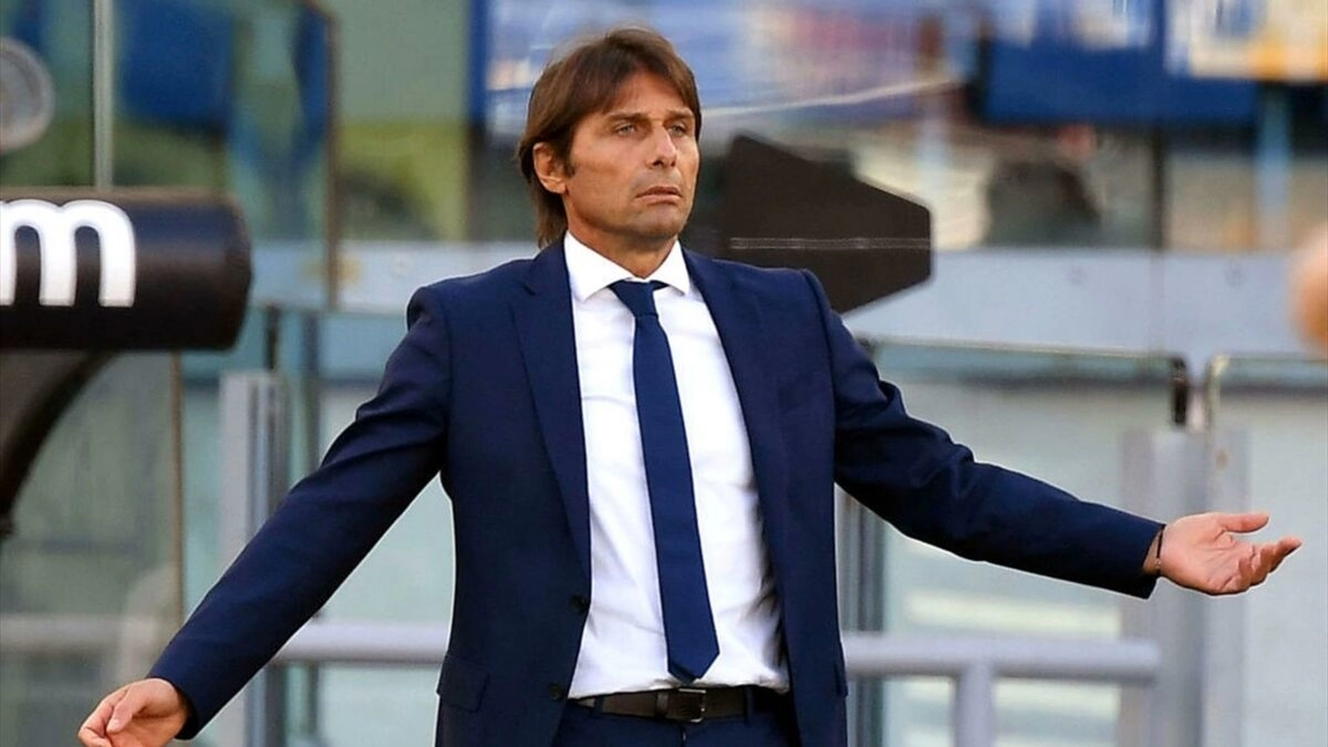 Antonio Conte, Napoli's coach