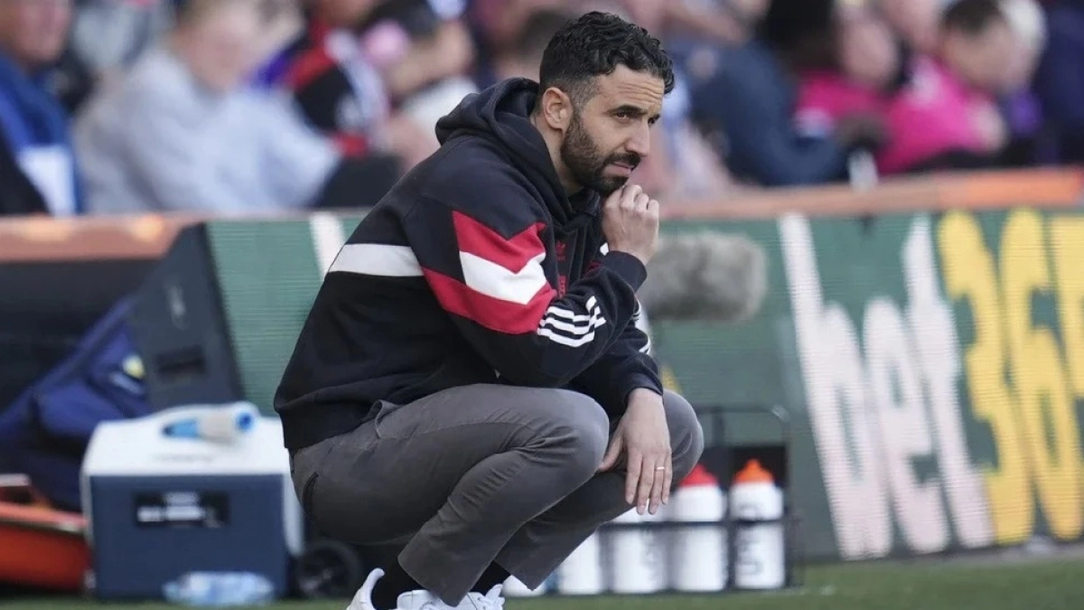 Manchester United trusts Rúben Amorim / Record