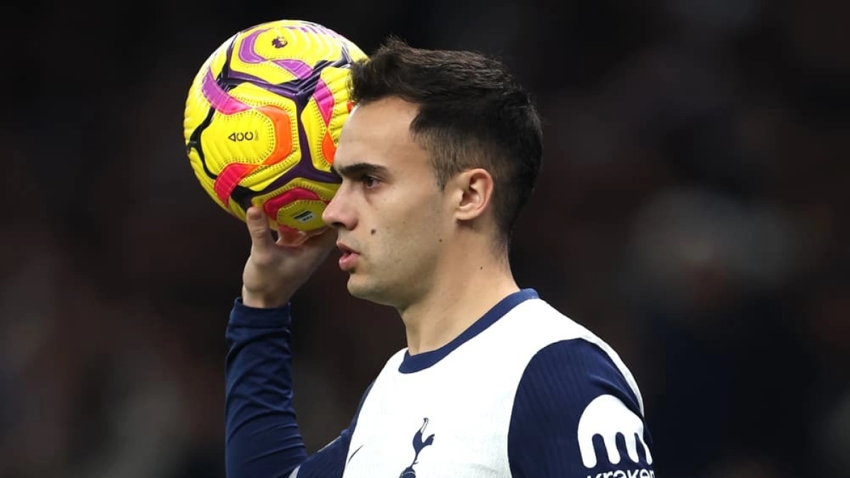 Reguilón has an offer from Inter Miami / Evening Standard.