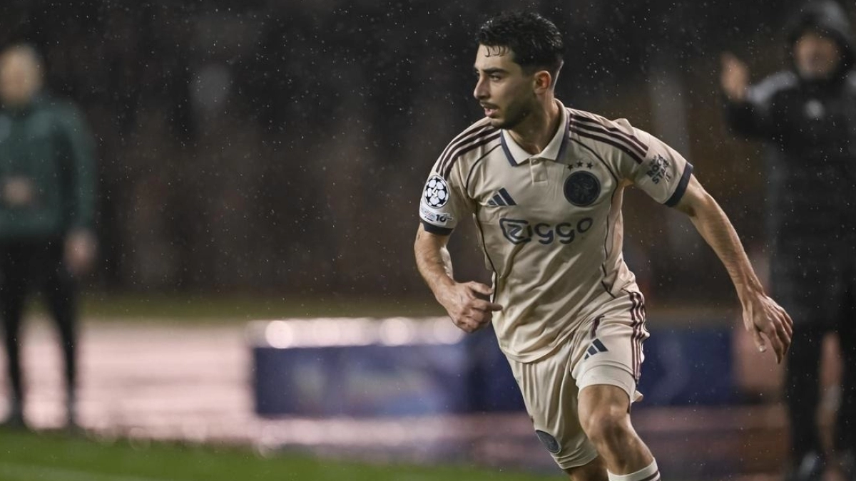 5 Spanish clubs want to sign Raúl Moro.