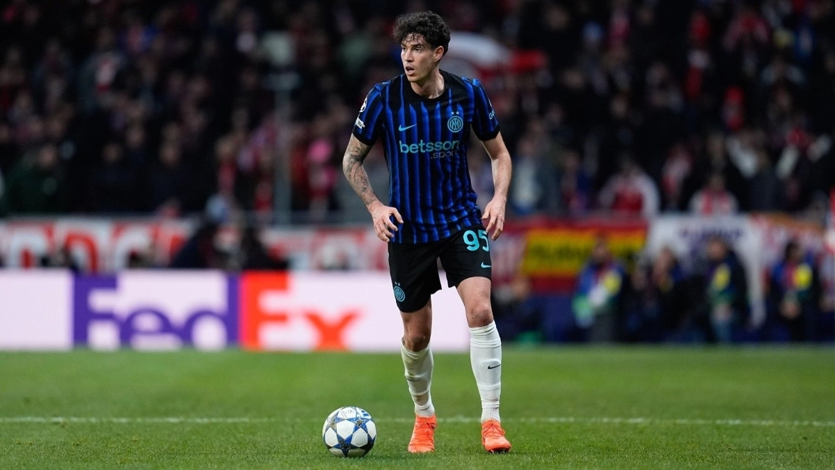 Barcelona makes offer for Bastoni / Eldesmarque