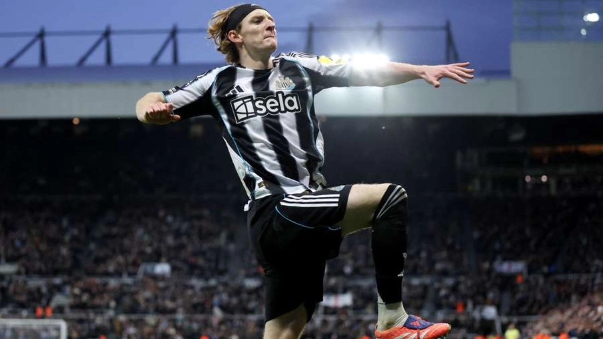 <p>Anthony Gordon celebrates a goal scored with Newcastle.</p>