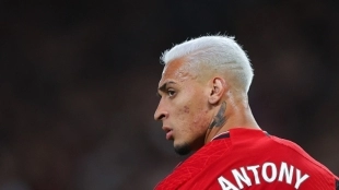 Manchester United wants to loan out Antony: 3 interested clubs