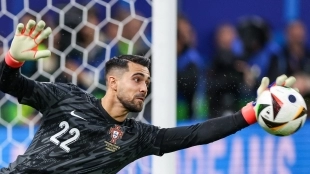 Los 2 grandes rivales del Barcelona por el fichaje de Diogo Costa