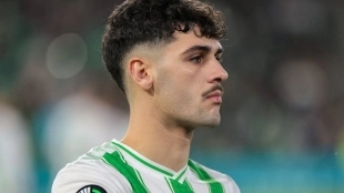 Betis has its sights set on the ideal substitute for Johnny Cardoso.