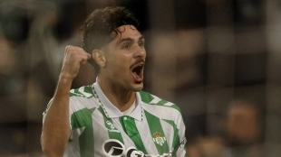 Real Betis receives an offer from the Premier League for Johnny Cardoso.
