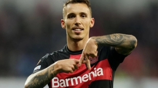 <p>Alejandro Grimaldo, side of Bayer Leverkusen</p>
