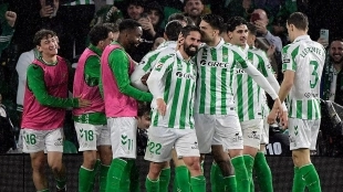 El Betis acelera por Fábio Silva / ABC