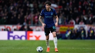 Barcelona makes offer for Bastoni / Eldesmarque