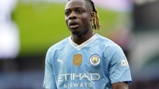 Jérémy Doku durante un partido con el Manchester City