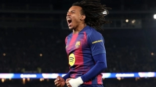 Jules Koundé celebra un gol anotado con el Barcelona